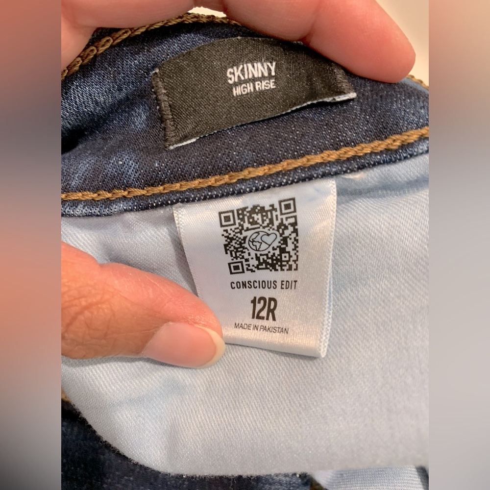 EXPRESS Skinny High-Rise Jeans - Picture 3 of 3